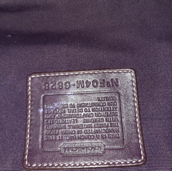 Coach - Picture 6 of 10